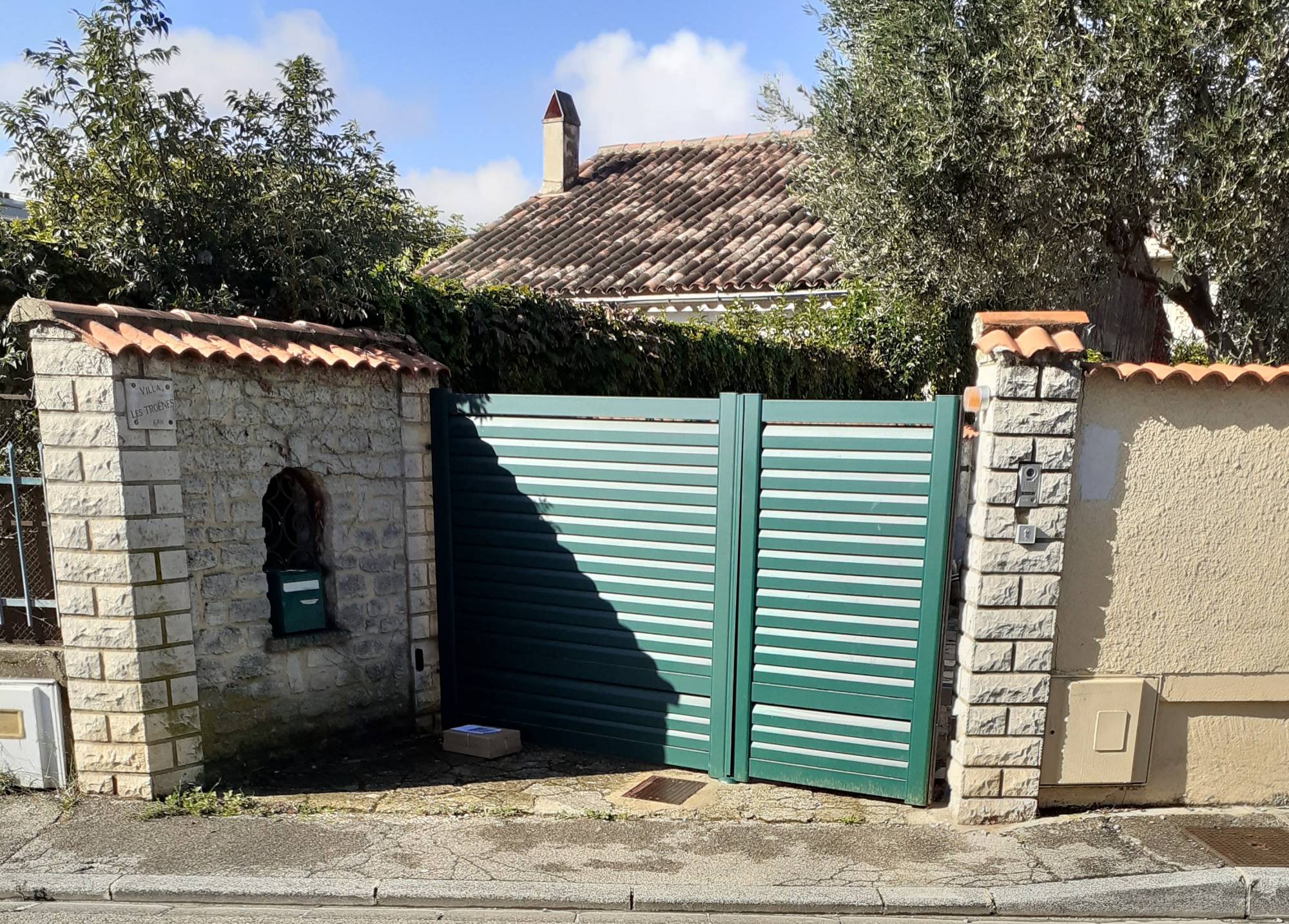 portail 1/3 2/3 de 3m sur mesure à Avignon dans le 84