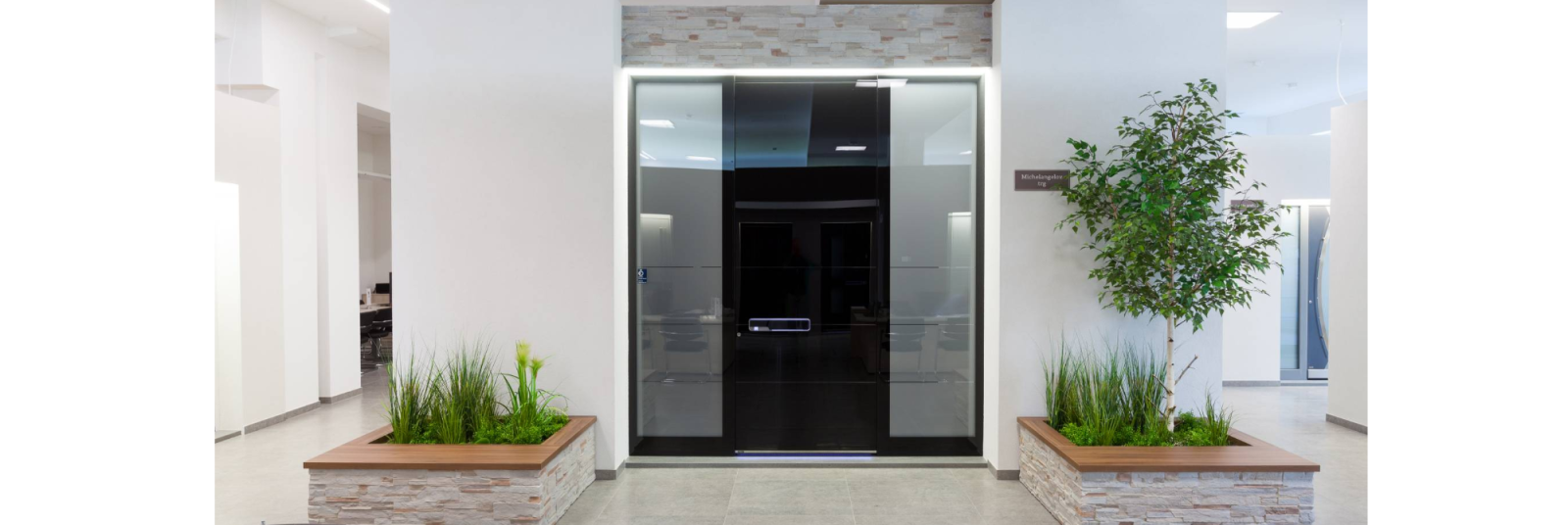 Porte d'entrée aluminium design noire vitrée dans le Vaucluse (84) Avignon - Vedène