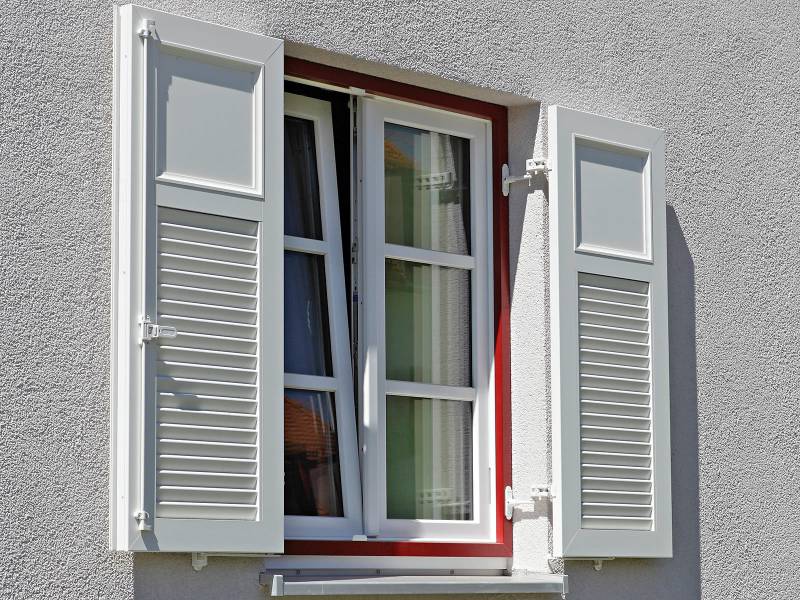 Profitez de l'élégance de nos volets battants sur mesure en aluminium près de Morières-les-Avignon (84)