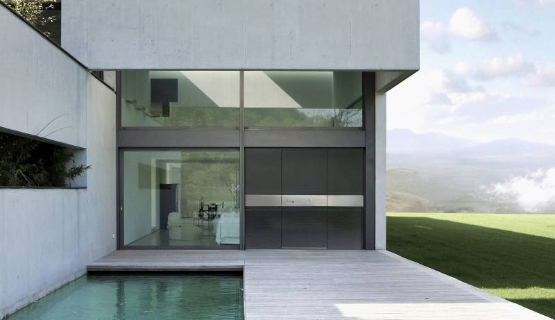 Devis pour installation de porte d'entrée design sur mesure pour particuliers proches de Carpentras 84