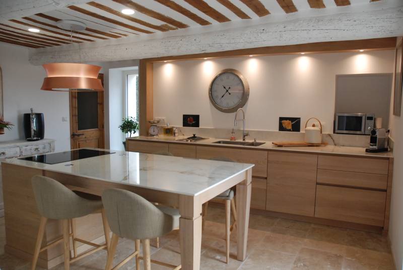 Entreprise n°1 des ventes de cuisines sur mesure pour particuliers proches d'Avignon dans le Vaucluse (84)