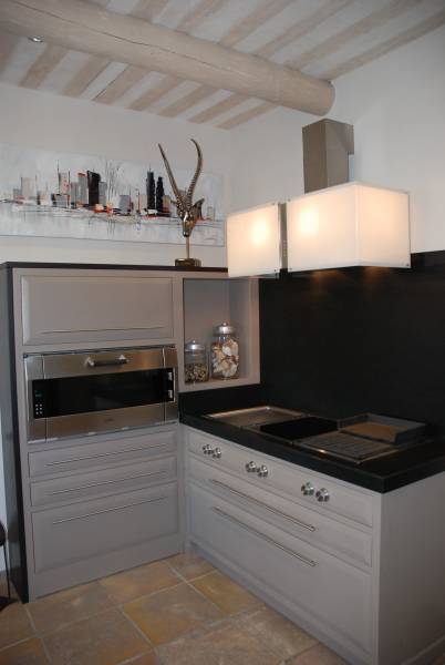 Création et rénovation de cuisine équipée haut de gamme proche d'Avignon (Vedène)