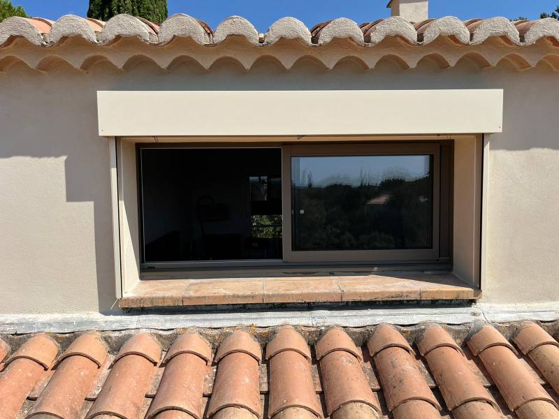 Installation de BSO extérieurs en aluminium et lames orientables en rénovation dans le 30 (St Siffret)