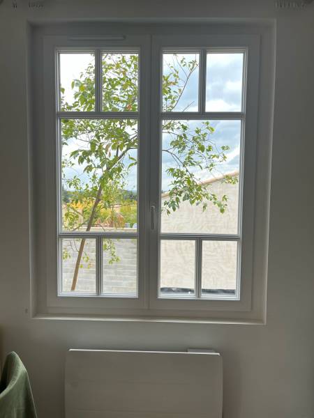 Rénovation de fenêtres simple vitrage par des fenêtres double vitrage en pvc dans le 84 (Lagnes)