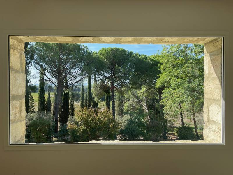 Châssis fixe panoramique en bois près de Vedène à Morières les Avignon (84)
